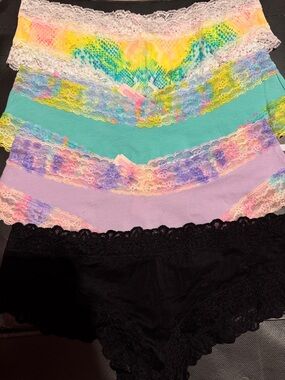 Victoria’s Secret Lace Trim Cheeky Panty Mixed Colours 4 Pack